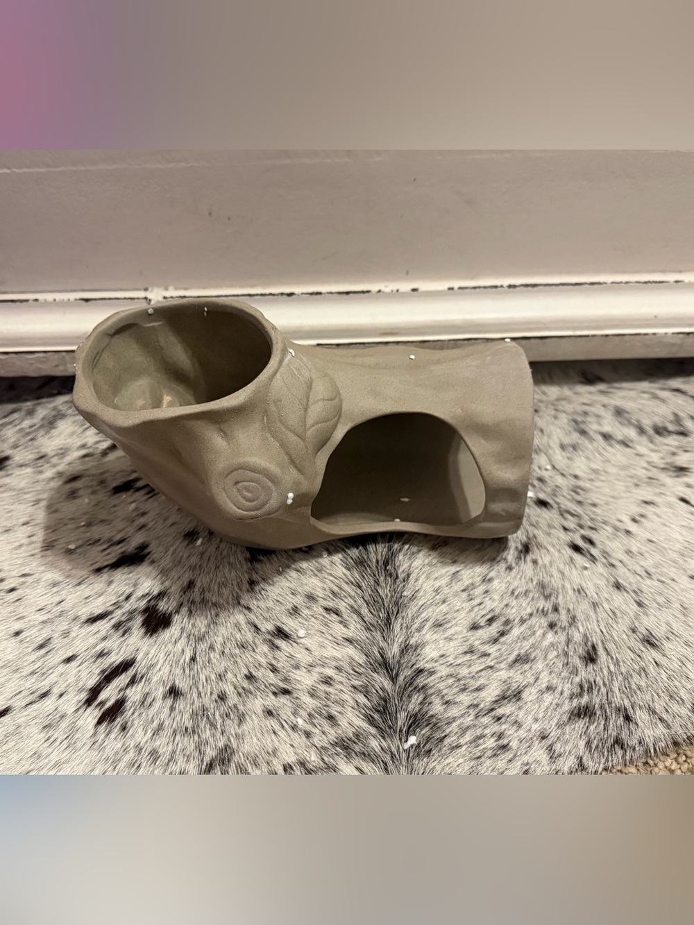 Small Pets Ceramic Log Hideout - Taupe